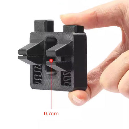 🔧 50% RABATT NU! ⚡ Praktisk lödfixtur med justerbara klämmor – stabil, värmetålig & perfekt för elektronikreparationer, bilservice och hobbyarbete 🛠️