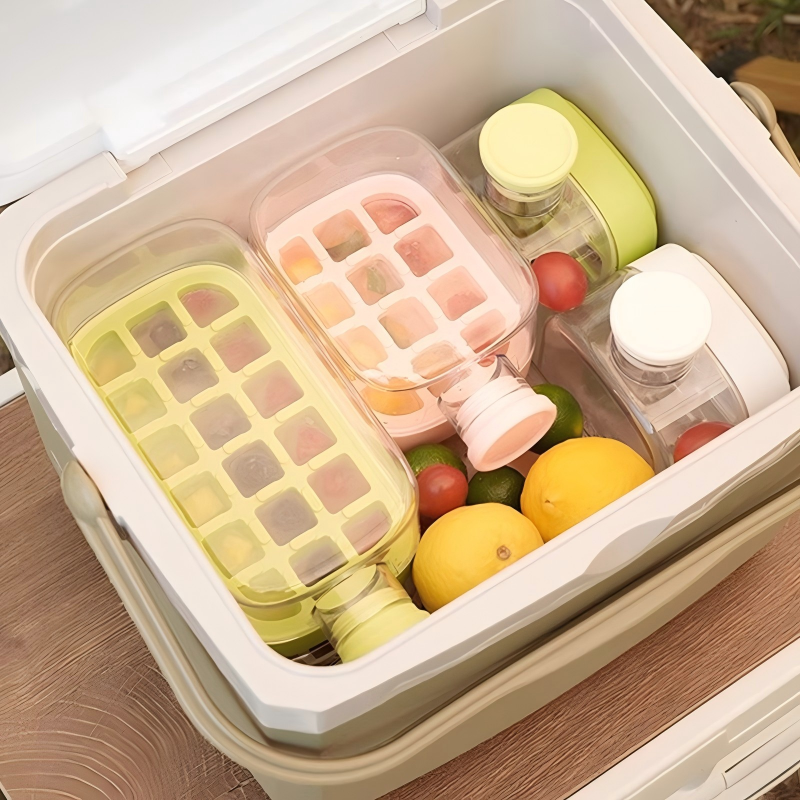 🧊🍶🧊 Upptäck ett nytt sätt att njuta av sommardrycker – tryck bara, så faller isbitarna ut automatiskt! ❄ 2‑in‑1 Ice Maker Bottle – chilled water, no messy trays