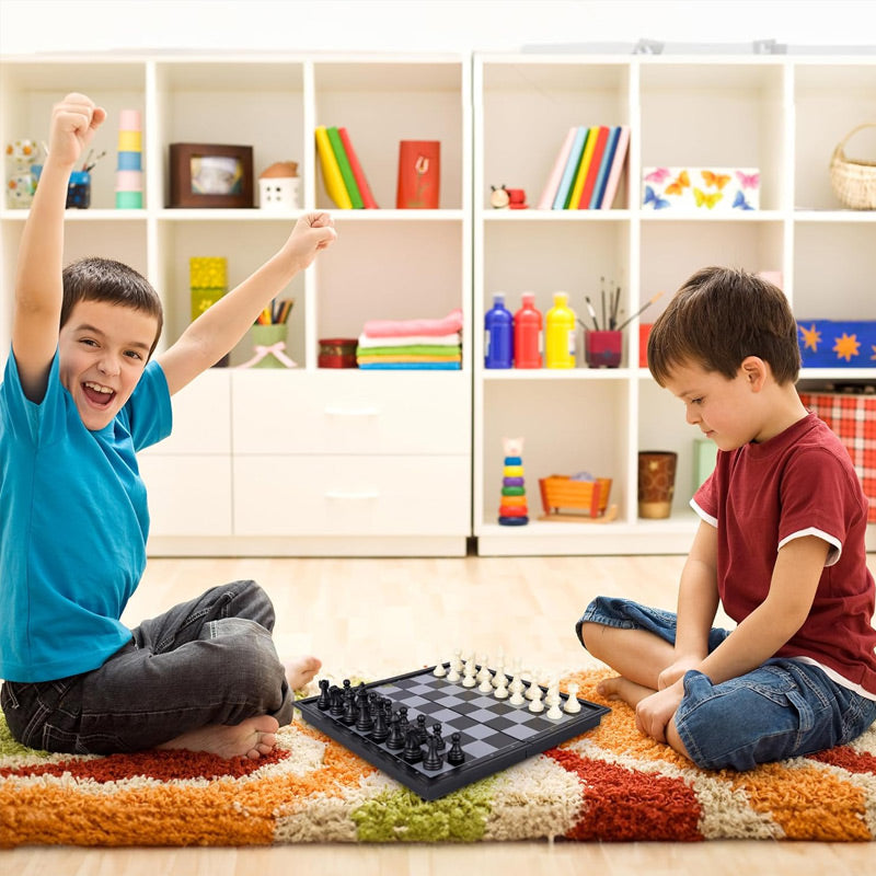 ♟️Magnetiskt schackspel med hopfällbart bräde✨